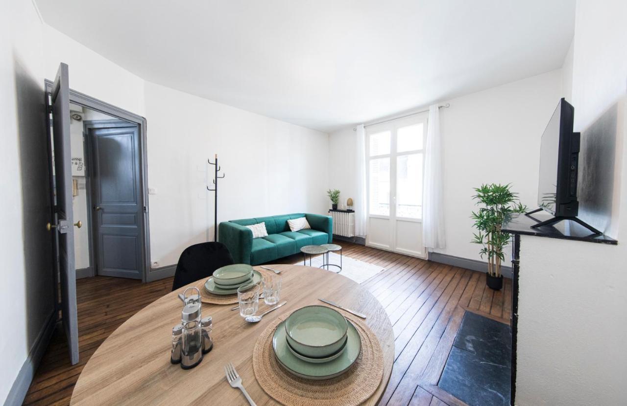 Appartement Avec Balcon A 250 M De La Gare, Hyper Centre Tours Exterior foto